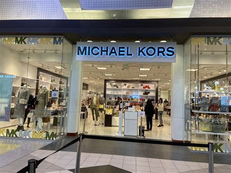 Michael Kors Outlet store in Crossiron Mills 